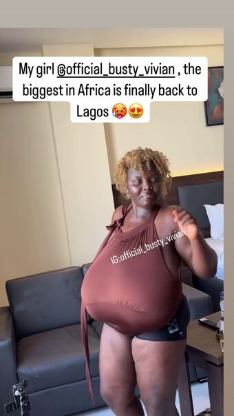 Busty Vivian Голые слитые фото OnlyFans 52