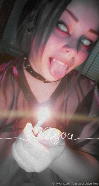 bustycosplayerfree