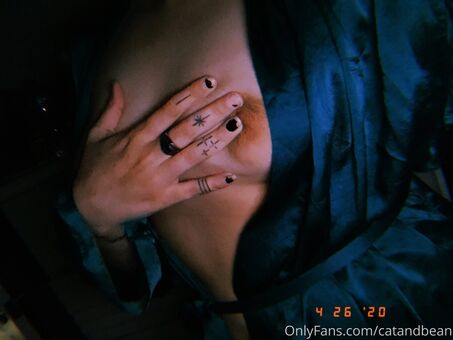 catandbean Голые слитые фото OnlyFans 4