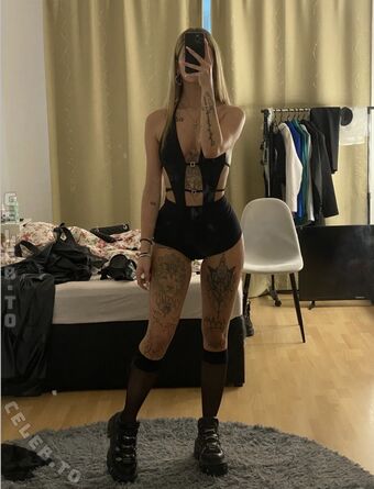celiinxsaa Голые слитые фото OnlyFans 6