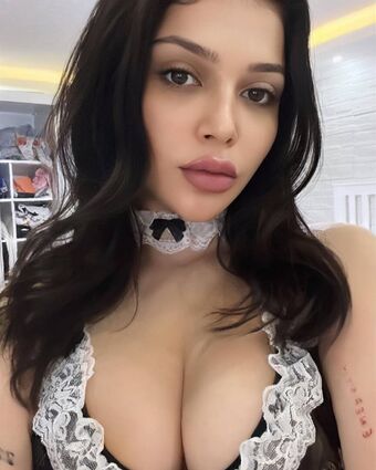 CER Голые слитые фото OnlyFans 1