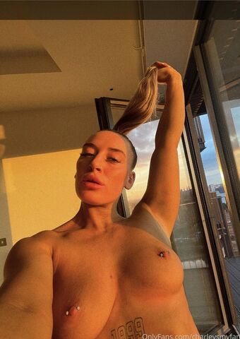 Charly Max Голые слитые фото OnlyFans 4