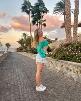 chiaratews Голые слитые фото OnlyFans 20