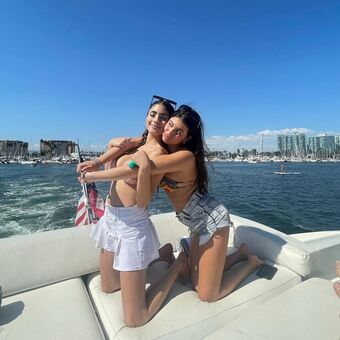Chloe Simon Голые слитые фото OnlyFans 27