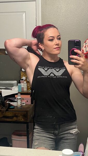 Claire Max
