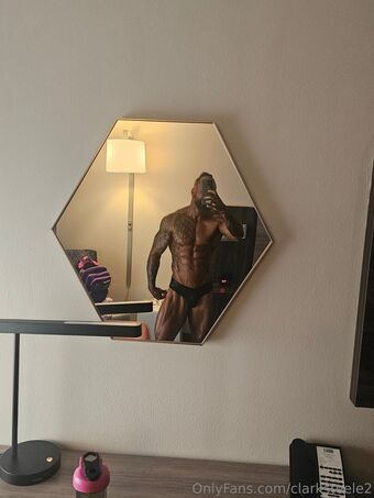 clarksteele2 Голые слитые фото OnlyFans 25