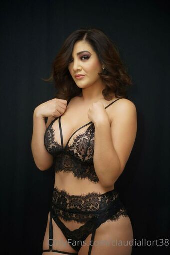 Claudia Llort Голые слитые фото OnlyFans 5