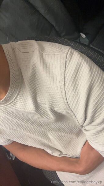 collegeboyxp Голые слитые фото OnlyFans 2