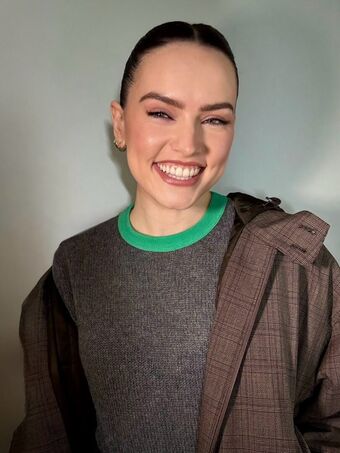 Daisy Ridley Голые слитые фото OnlyFans 309