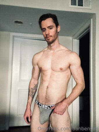 danbenson Голые слитые фото OnlyFans 46