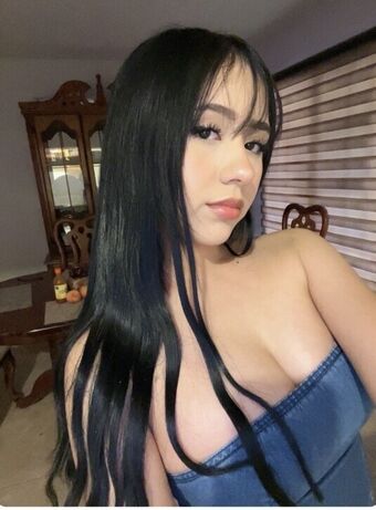 Danielaarld Голые слитые фото OnlyFans 2