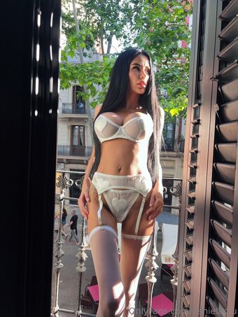 danielacru Голые слитые фото OnlyFans 19