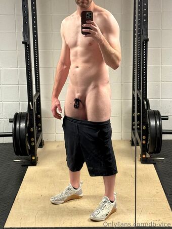 db-vice Голые слитые фото OnlyFans 29