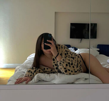Deabaadi Голые слитые фото OnlyFans 3
