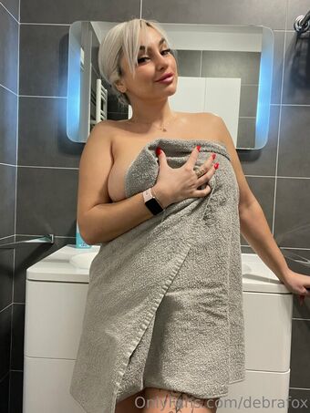 debrafox Голые слитые фото OnlyFans 81