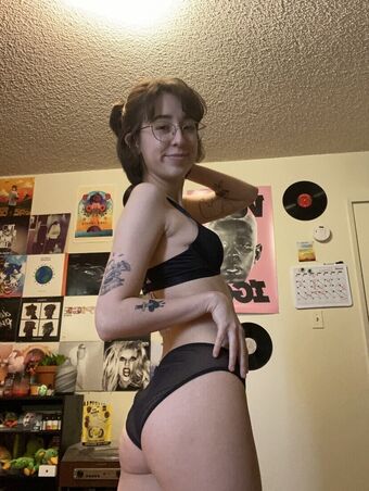 Dinkhoe Голые слитые фото OnlyFans 3