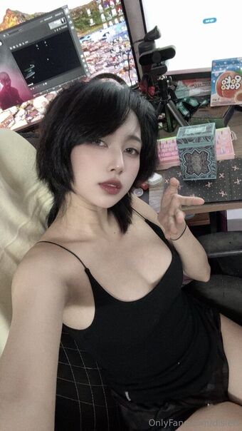 Disleft Голые слитые фото OnlyFans 37