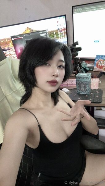 Disleft Голые слитые фото OnlyFans 38