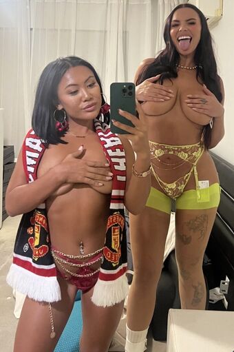 Divaskies Голые слитые фото OnlyFans 22