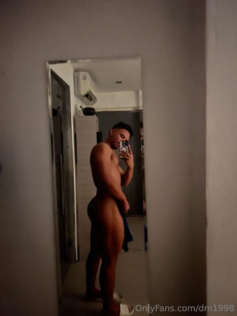dm1998 Голые слитые фото OnlyFans 2