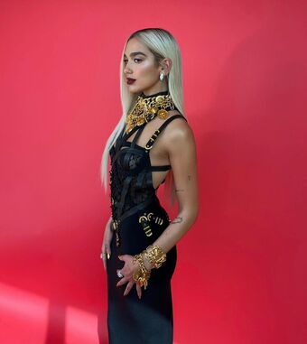Dua-lipa