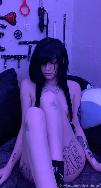 elflovingherself Голые слитые фото OnlyFans 3