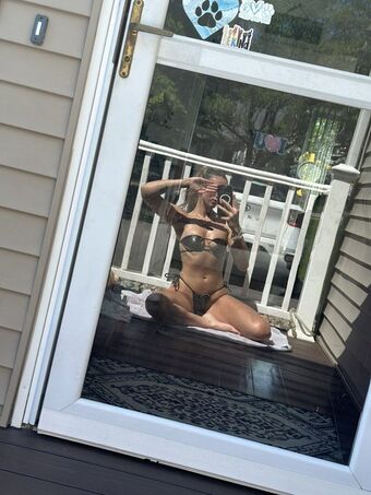 Ella Dime