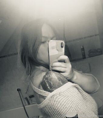 ellafuchsfree Голые слитые фото OnlyFans 30