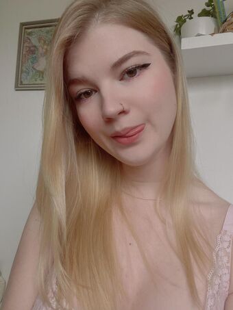 ellenius Голые слитые фото OnlyFans 3