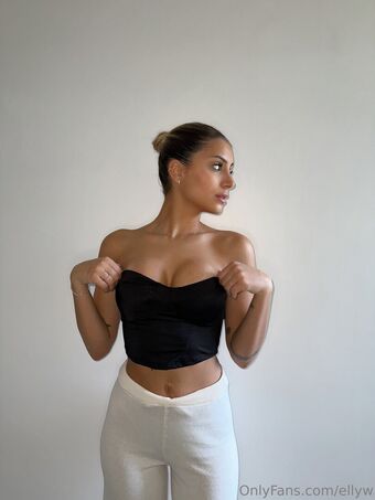 ellyw Голые слитые фото OnlyFans 24