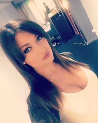Elsa Esnoult