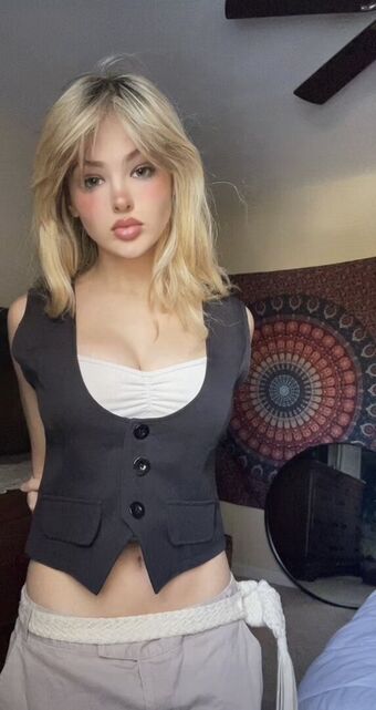 Ember Vail Голые слитые фото OnlyFans 17