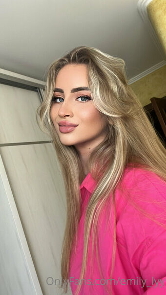 emily_lyy