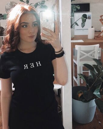 Emily Roach Голые слитые фото OnlyFans 5