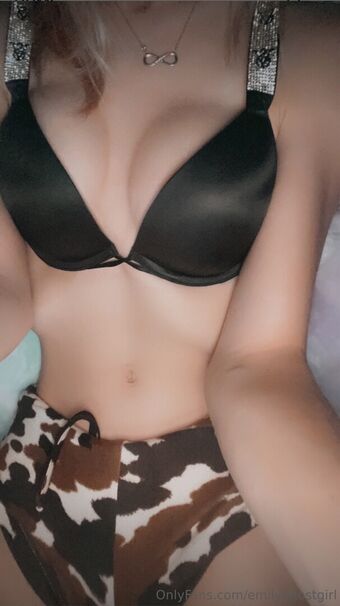 Emily Vantuyl / Emilyghostgirl