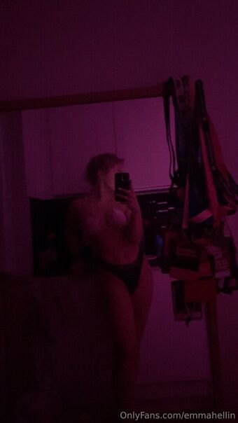 emmahellin Голые слитые фото OnlyFans 4