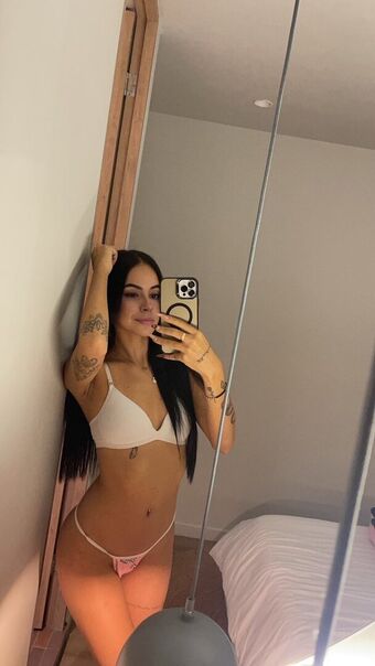 emmapetitee Голые слитые фото OnlyFans 1