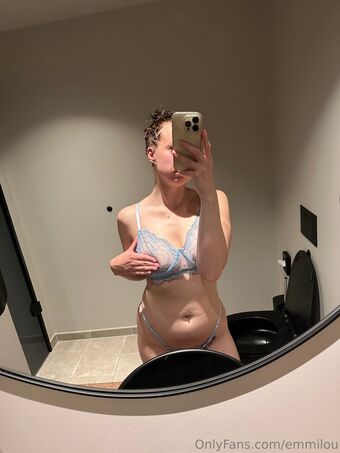 emmilou Голые слитые фото OnlyFans 3