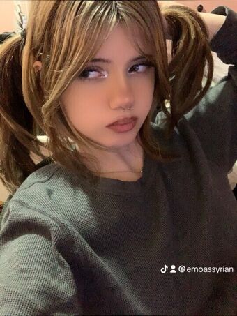 emoassyrian Голые слитые фото OnlyFans 9