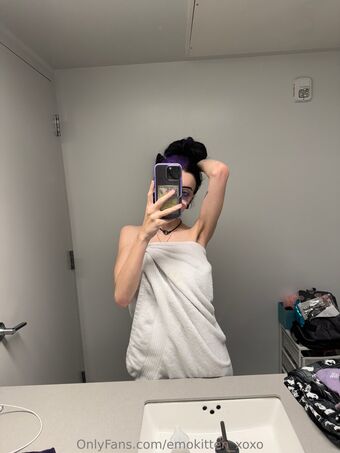 emokitten_xoxo Голые слитые фото OnlyFans 56