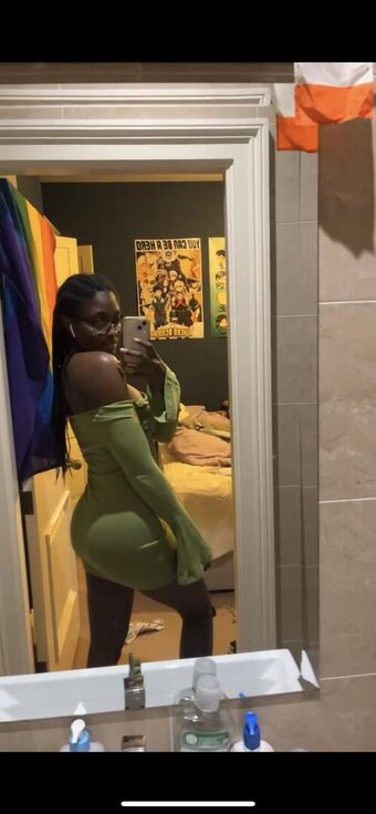 Empty_Refuse2705 Голые слитые фото OnlyFans 5