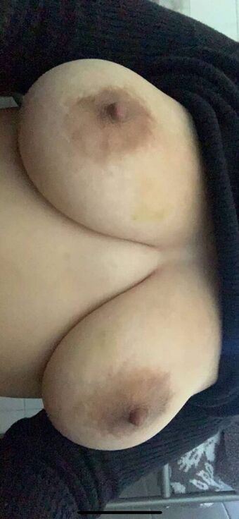 Emptycupcakee Голые слитые фото OnlyFans 1
