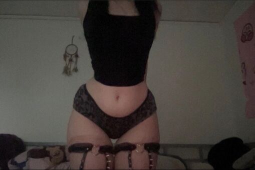 empzthy Голые слитые фото OnlyFans 20