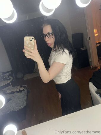 estherswe Голые слитые фото OnlyFans 2