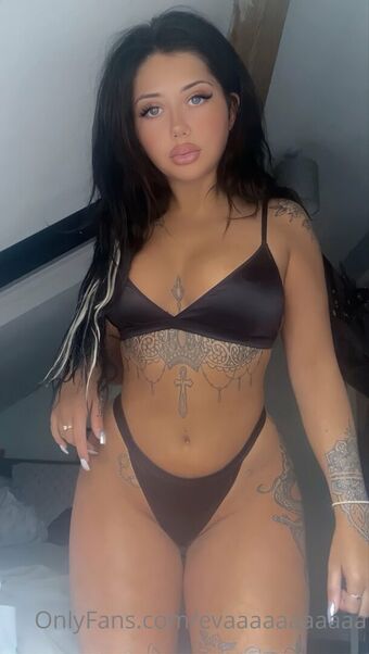 Evaaaaaaaaaaa Голые слитые фото OnlyFans 12
