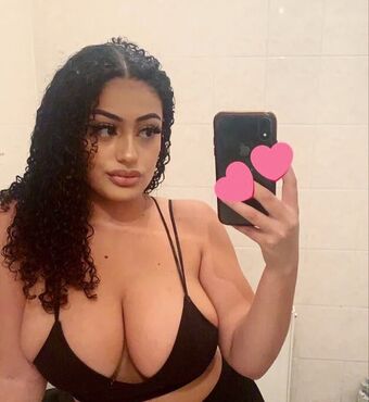 Evaghrb Голые слитые фото OnlyFans 1