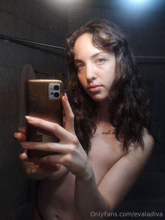 evaladiva Голые слитые фото OnlyFans 13