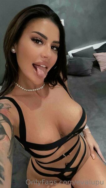 evalupu Голые слитые фото OnlyFans 1