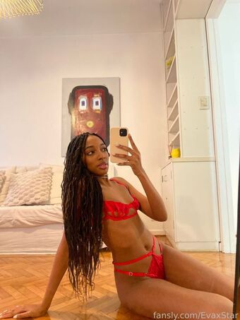 Evaxstar Голые слитые фото OnlyFans 8