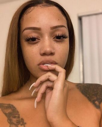 Exactly E Голые слитые фото OnlyFans 1